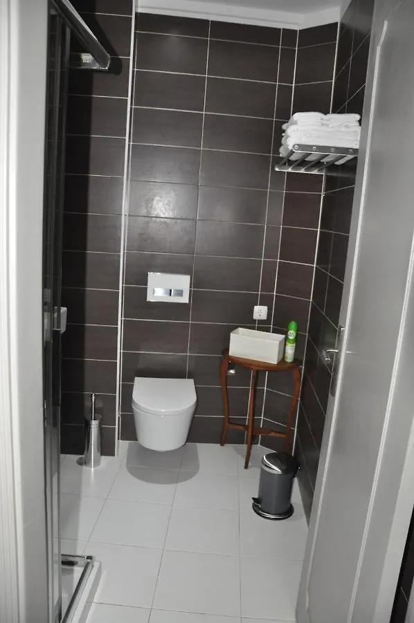 Constantino Garden Apartment Lisbon